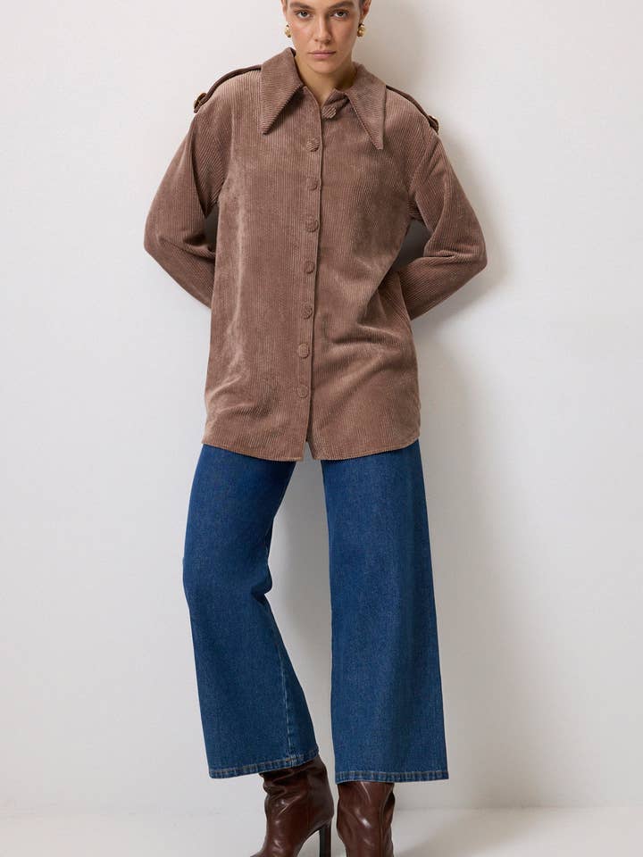 SKJORTE I FLØJL MED EPAULETDETALJER for engroshandel hos Touché Privé EU