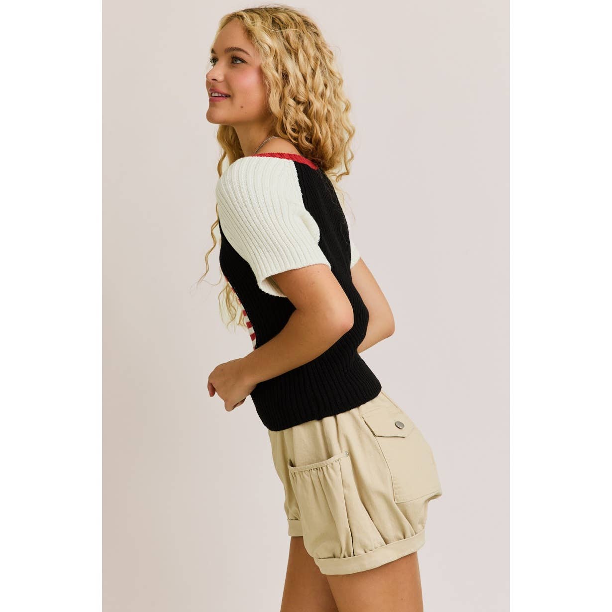 SORT-HVID USA-flag Raglan kortærmet crewneck ribstrikket sweater-top for engroshandel på Faire2