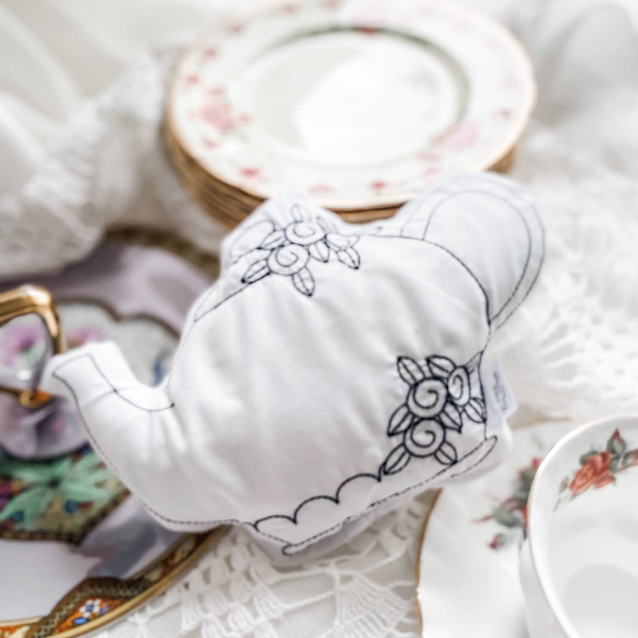 Tiny Owls Gift Co. - Wholesale DIY Craft Kit - Kids - Whimsical Teapot Reusable Coloring Craft for Kids2