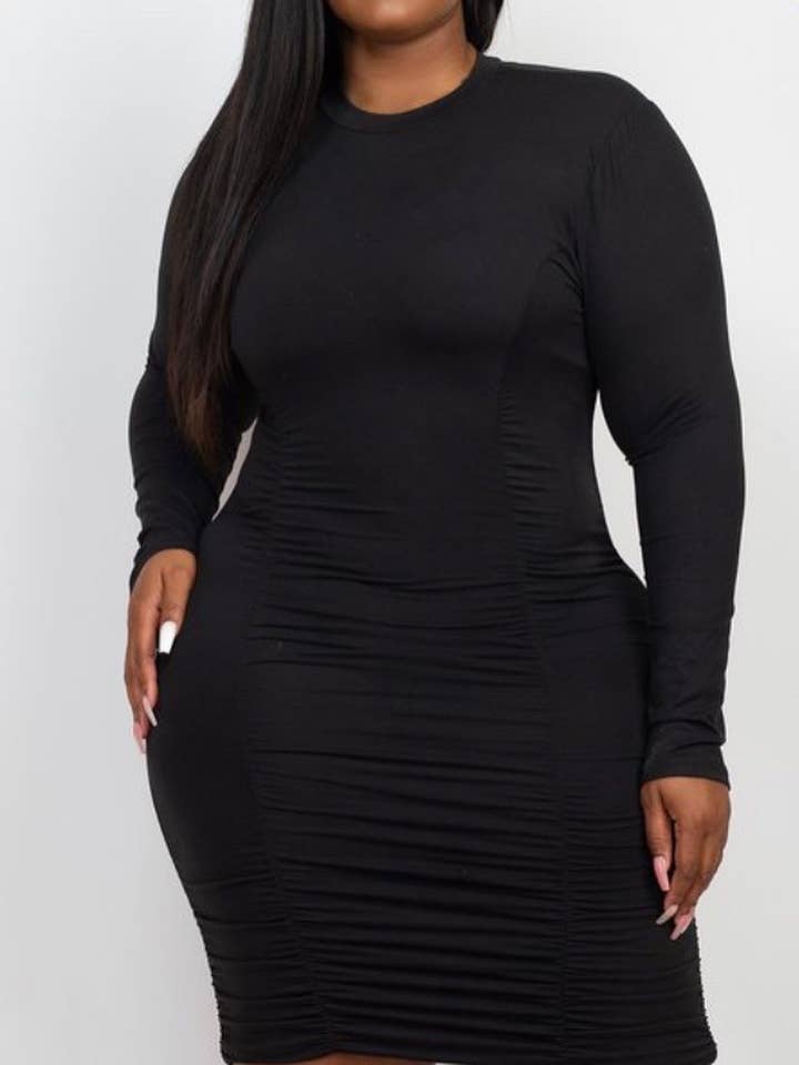 Robe Midi Froncée Ajustée Grande Taille Makayla pour la vente par Boutique1979