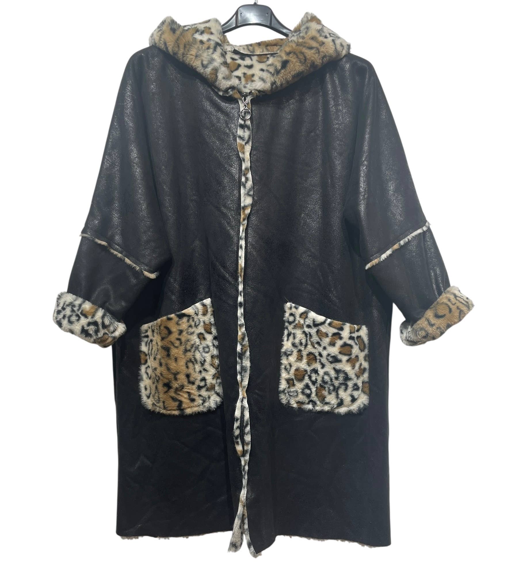 LINEN & COTTON HOUSE - Wholesale Coat - Women's - LEOPARD WINTER COAT WITH CLOSURE, TRENDY0