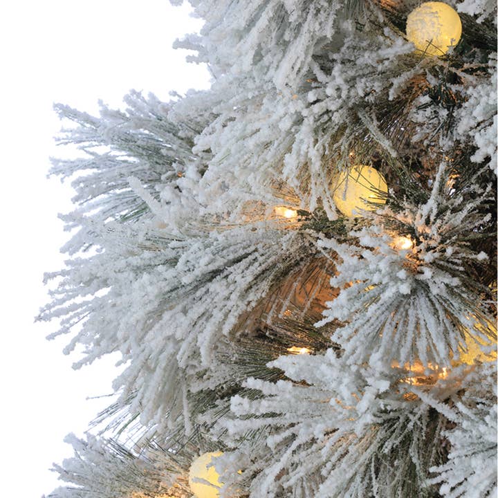 The Gerson Companies - Wholesale Artificial Christmas Tree - Gerson Our stunning 7.5 Foot Flocked Northern Pine is the pe3