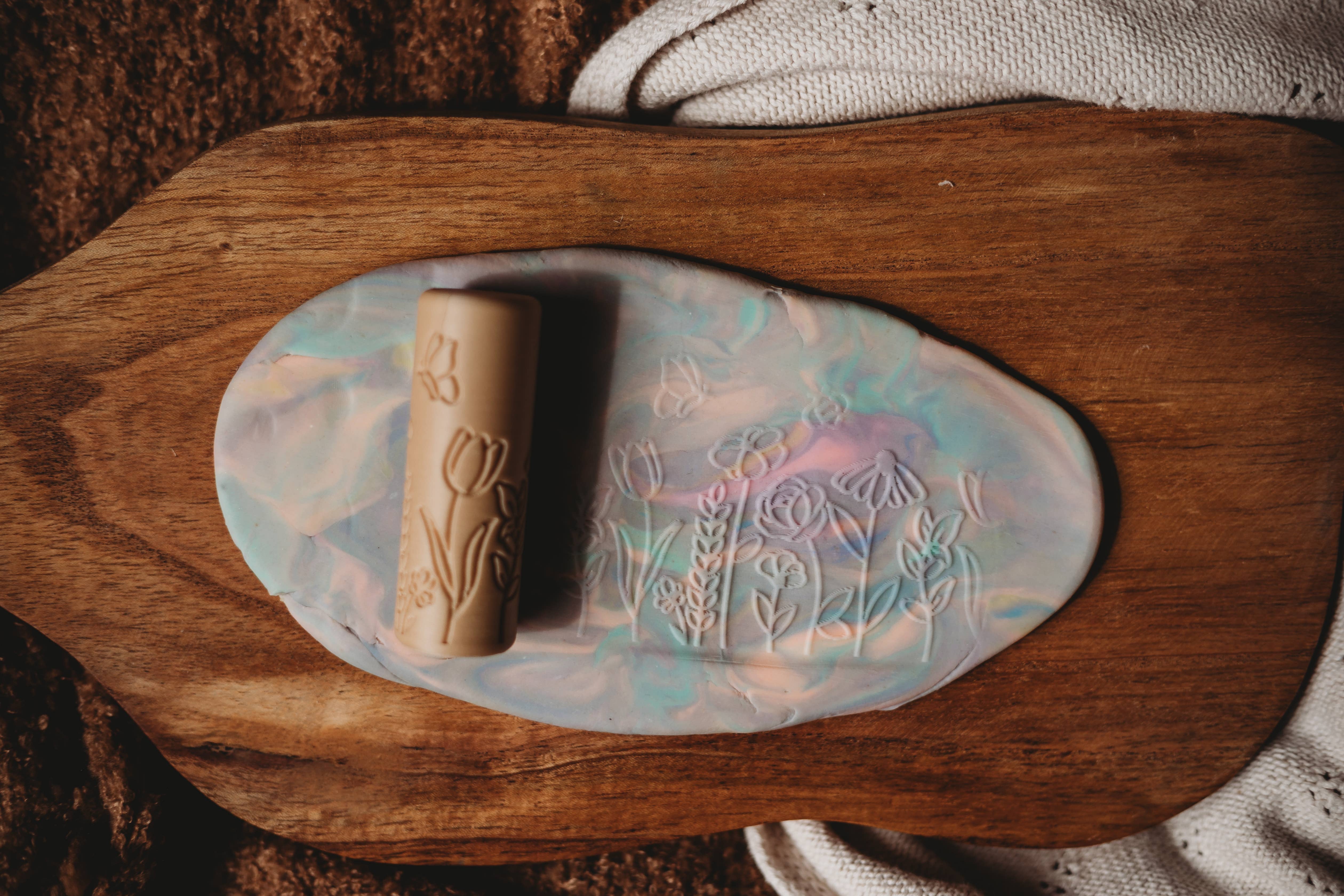 Kinfolk Pantry - Venta al por mayor Juego de manualidades - Niños y bebés - Rodillo de juego de masas con patrón ecológico de flores3