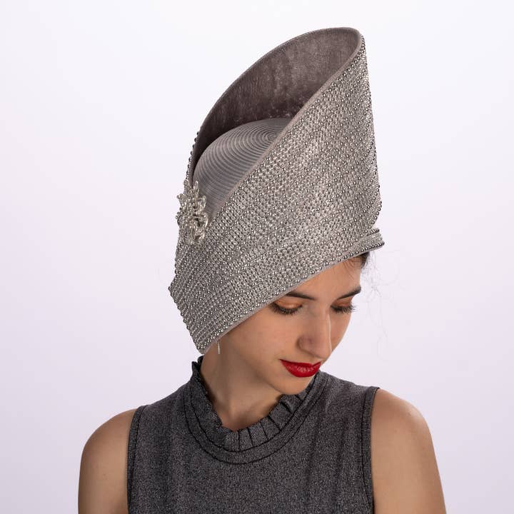 KaKyCo - Wholesale Cloche Hat - Women's - Nafertiti Headdress With Rhinestone And Brooch | AJ725Y1
