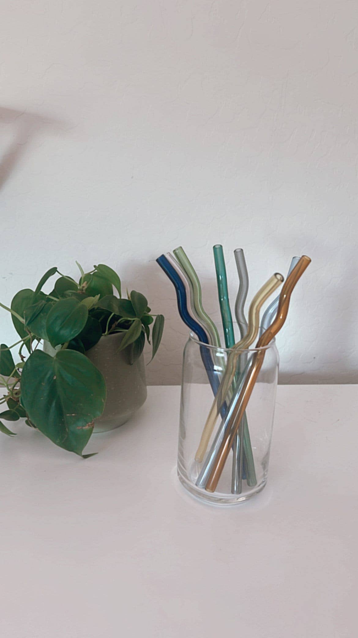 NVDSIGNZ - Vendita all'ingrosso Cannuccia - Cannucce di vetro ondulate multicolori per birra e caffè freddo.2