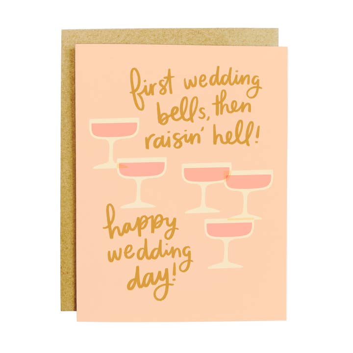 Först bröllopsklockor sedan helvetesuppfostran Gratulationskort - Roligt bröllopskort A2-storlek för wholesale av KANDS.CO