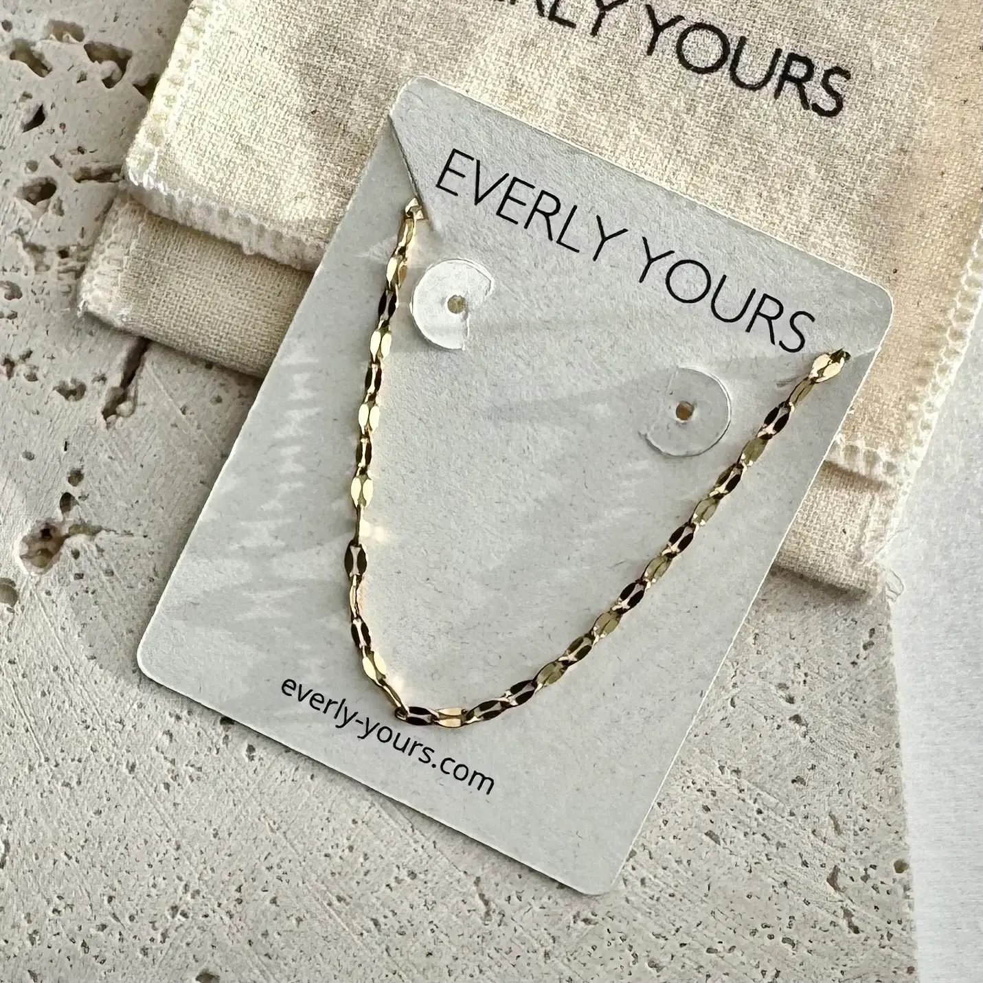 Everly Yours - Wholesale Link & Chain Necklace - 14K Gold Sequin Necklace3
