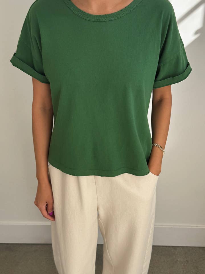 T-shirt Fille Vintage (2S-2M-1L) pour la vente par Le Bon Shoppe