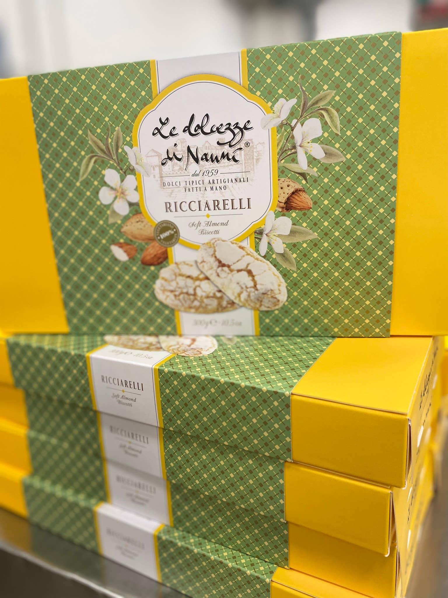 Le Dolcezze di Nanni - Venta al por mayor Galletas - 309_TARTA DE ALMENDRAS BLANDAS HECHA A MANO RICCIARELLI 2