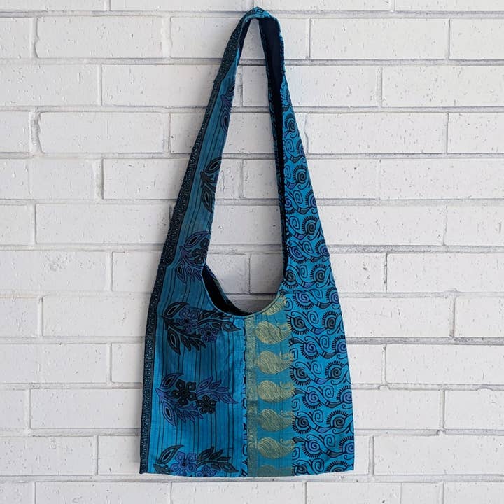 Dekko Trading - Wholesale Tote bag – Unisex - Upcycled Saree Market Bag1