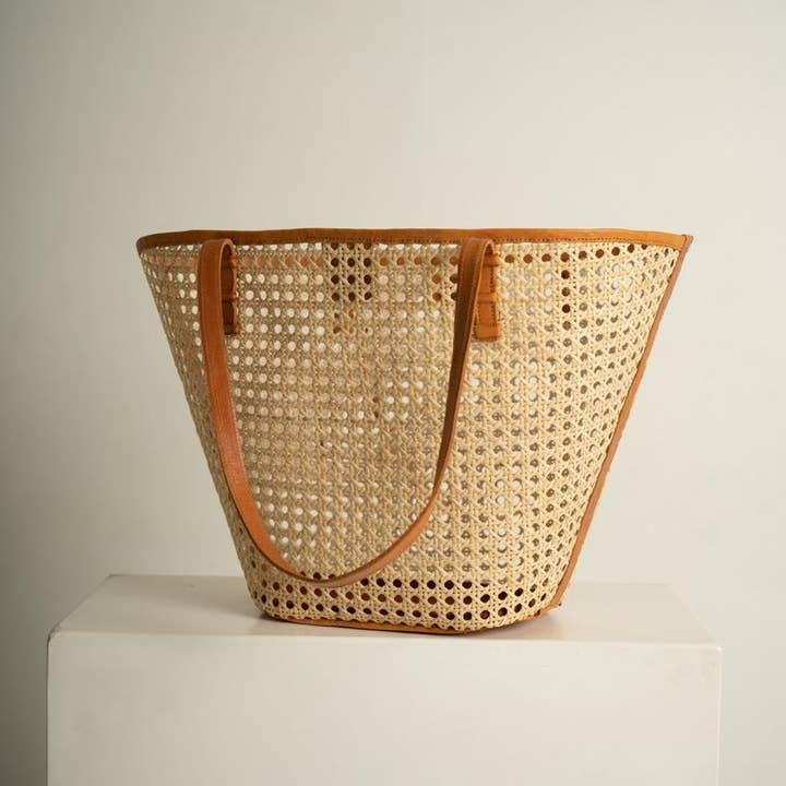 STREET LEVEL - Wholesale Tote Bag - Women's - Dini Rattan Tote1