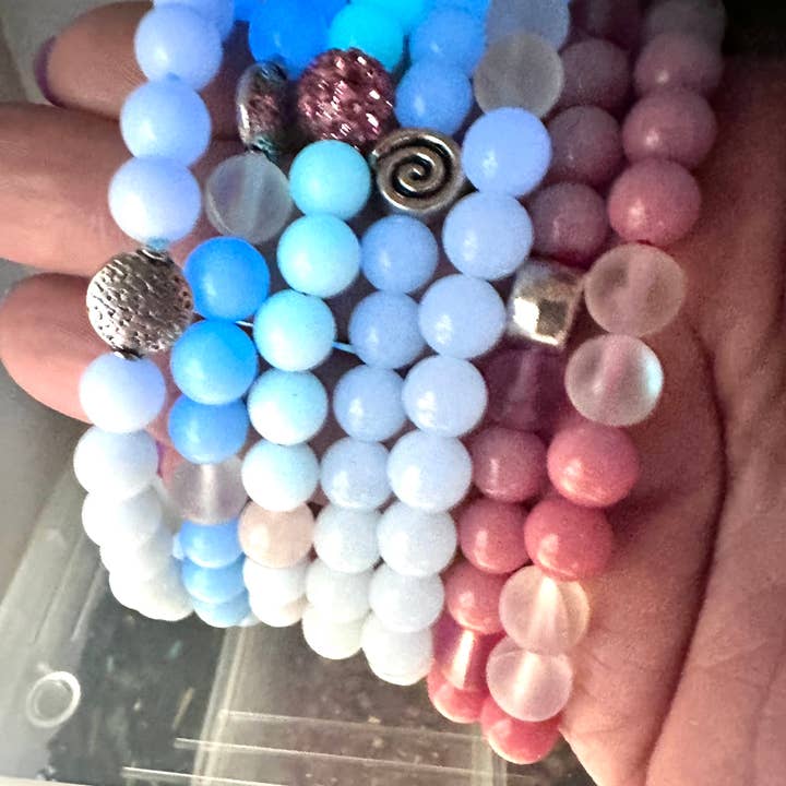 Selvlysende armbånd for engroshandel hos Janine’s Jewelry Design