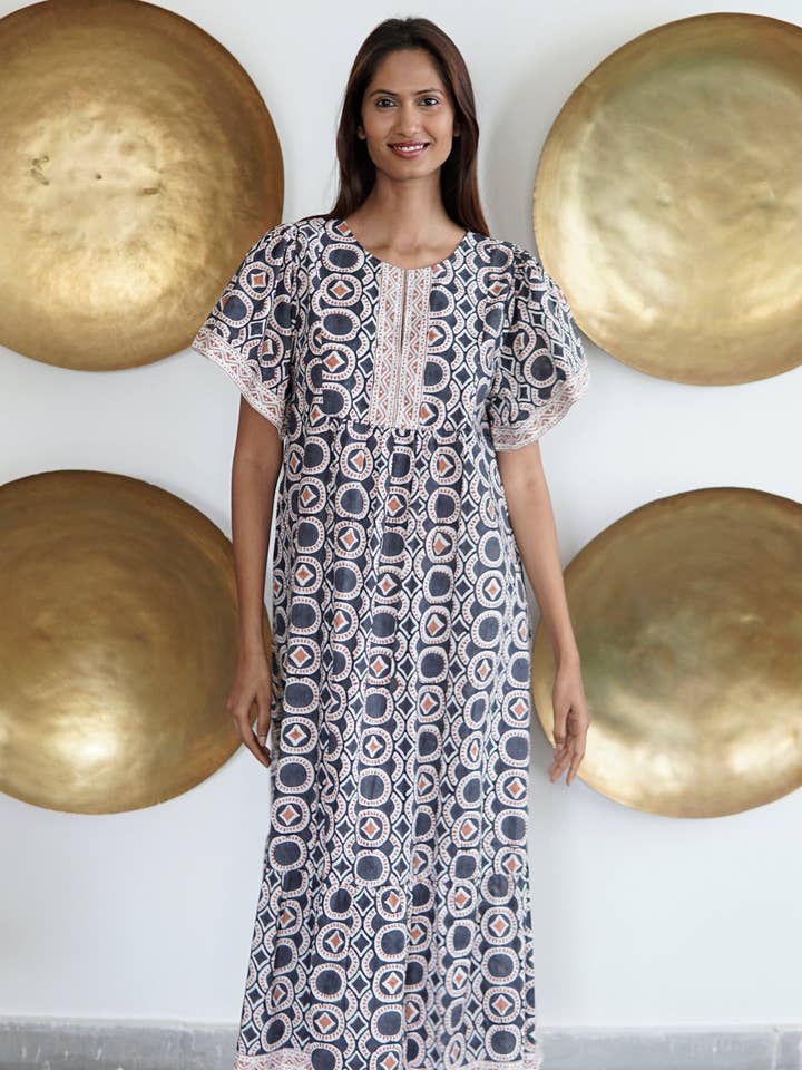 Sommer maxikjole med lommer. Bomuld sommer maxi Rabat for engroshandel hos La Mandarine