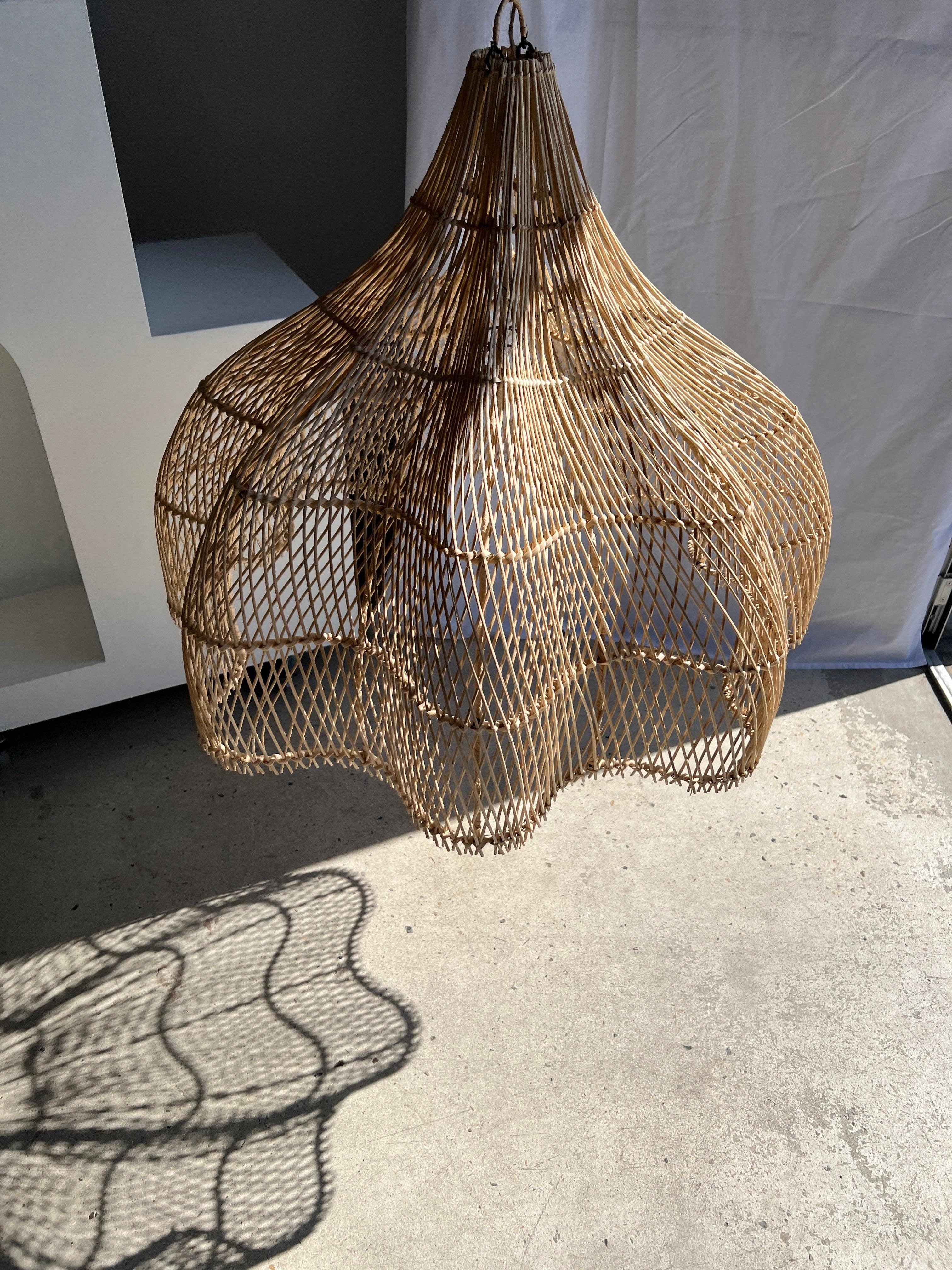 Office Objets - Wholesale Chandelier/Hanging Light - Pendant light, flower-shaped rattan fixture, tulip, corolla H:80cm D80cm47