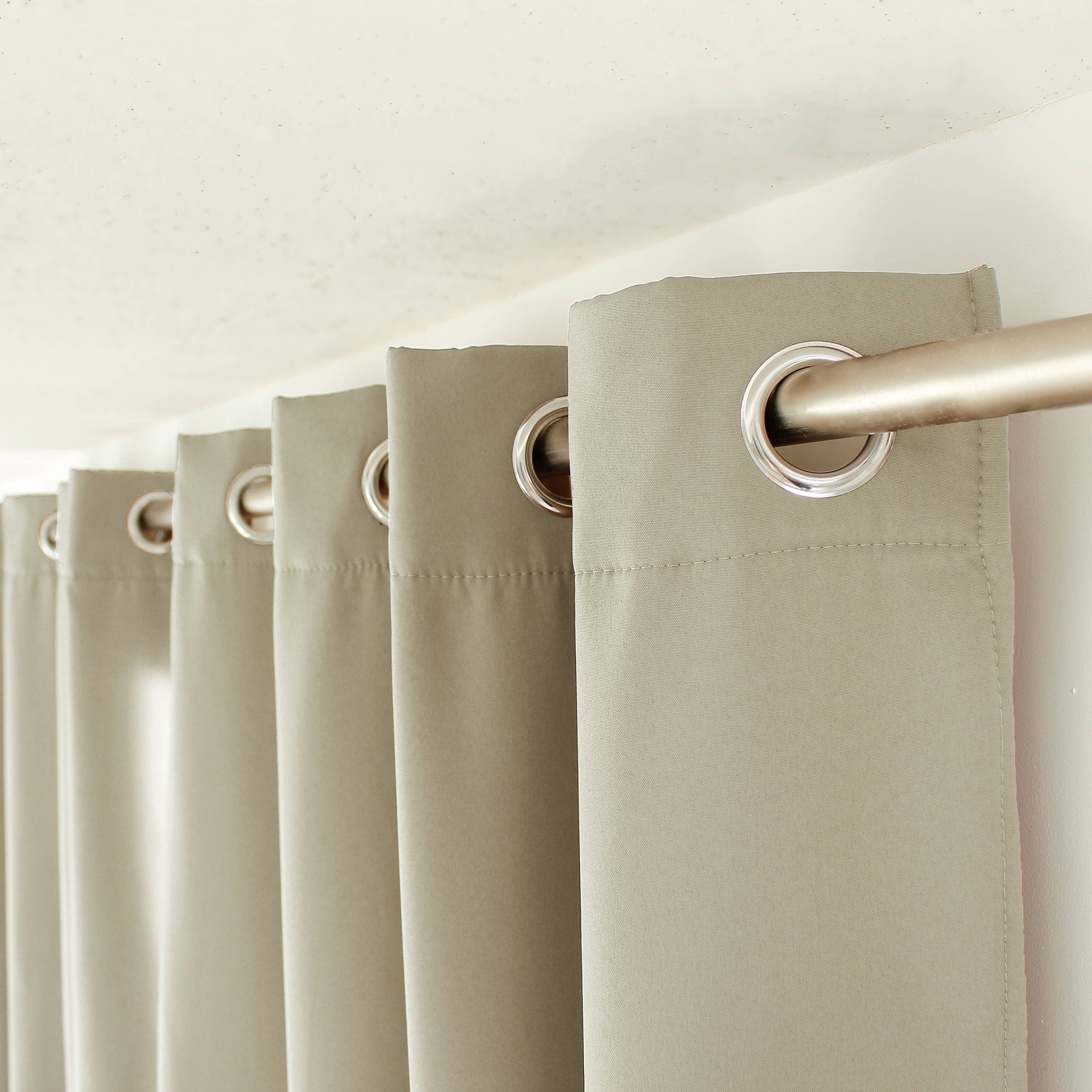 DECOSTARS - CmaDECO - Vendita all'ingrosso Tende - Tenda termica oscurante con occhielli, 135x240 cm, Glacier44