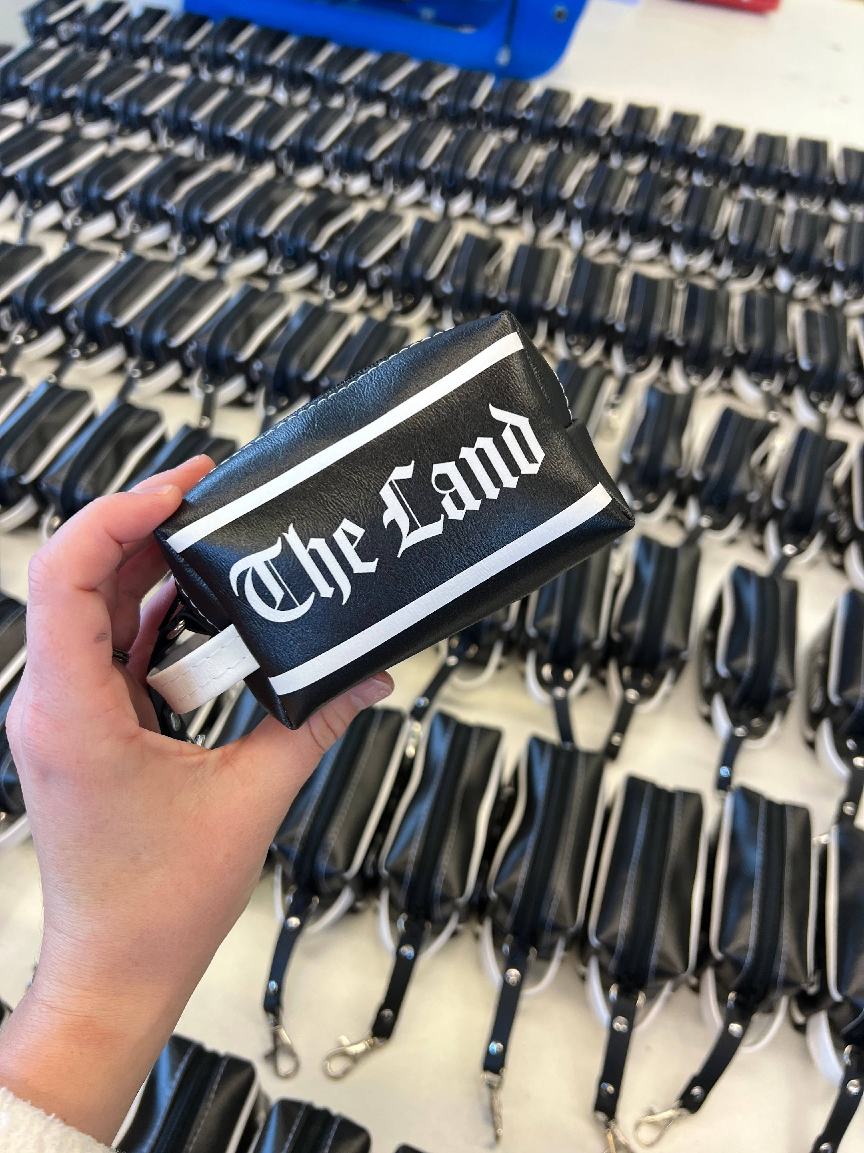 Anne Cate – Großhandel Schlüsselanhänger – Damen – Individuell gestalteter Mini-Taschen-Schlüsselanhänger - Personalisierter, Gebrandeter, Werbeartikel3