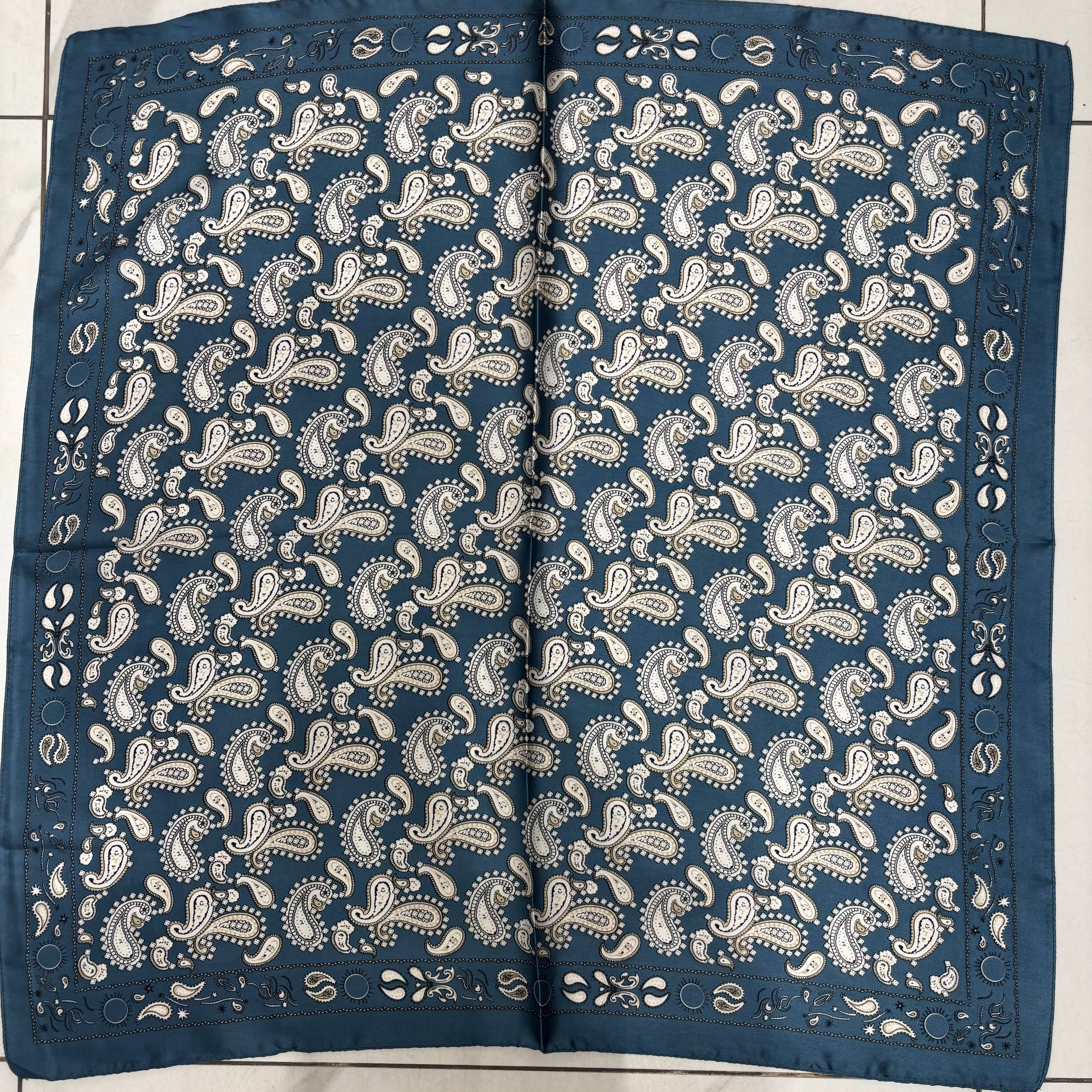 BYREN | ÉLINE L'ATELIER - Wholesale Hair Accessories Set - Women's - Patterned scarf 70x70 cm FL360