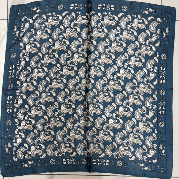 BYREN | ÉLINE L'ATELIER - Wholesale Hair Accessories Set - Women's - Patterned scarf 70x70 cm FL36