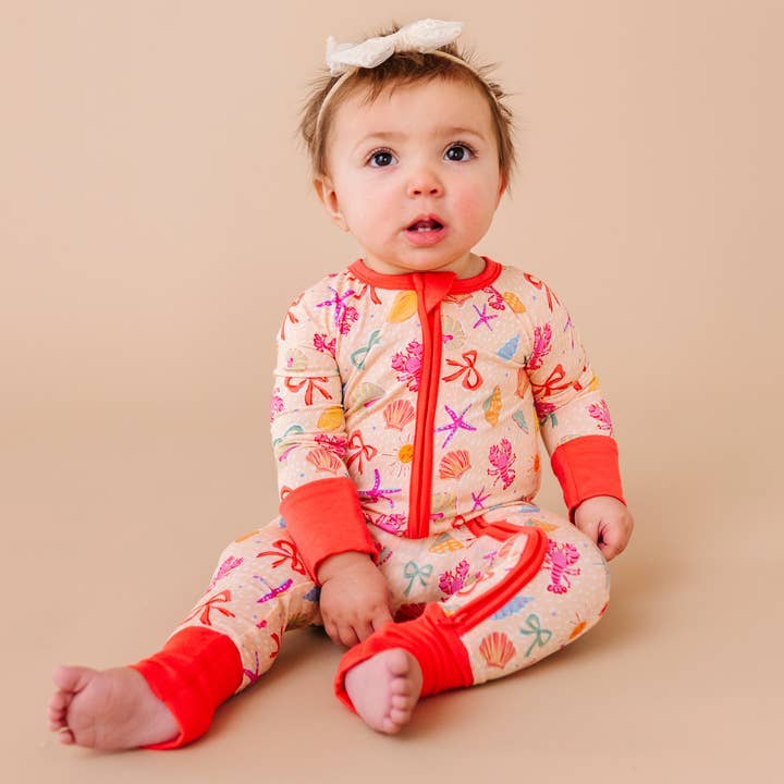 Shell We Go to Bed — Grenouillère rose convertible pour la vente par Kiki + Lulu