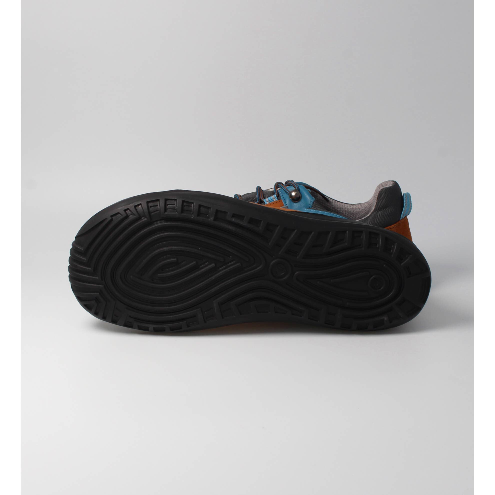 bLIFESTYLE - Wholesale Hiking Boots - Unisex - TrekkStyle barefoot shoe1