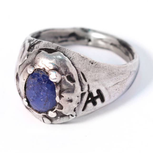 Blue sapphire chevalier ring for wholesale by Arlo Haisek