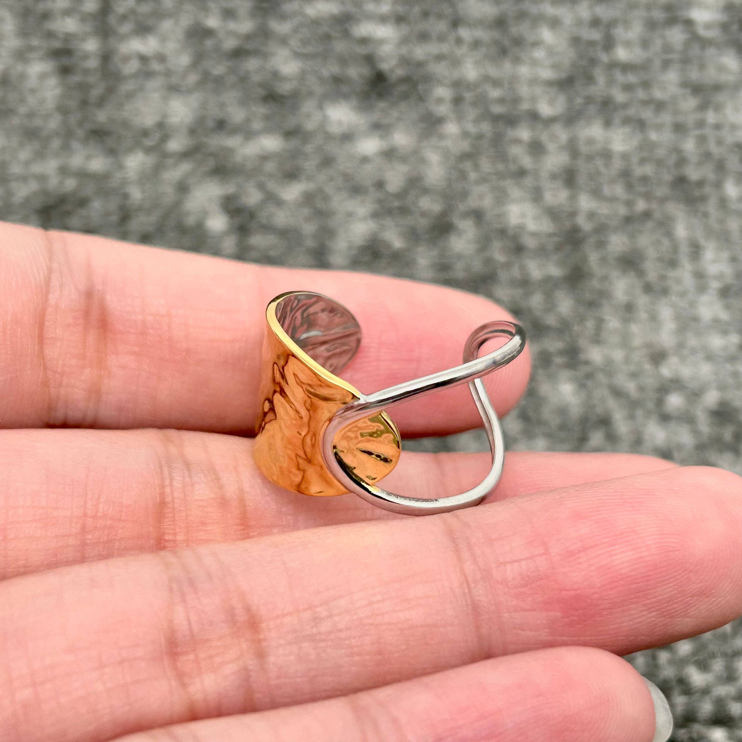 Mio Queena - Wholesale Cocktail/Statement Ring - 18K Gold Plated S.Steel Two Tone Half Hollow Ring - FGS