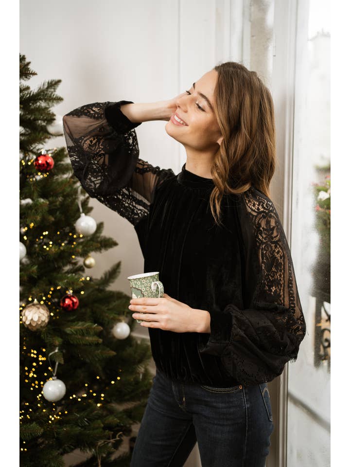 CHOKLATE PARIS - Wholesale Blouse - Women's - Two-material velvet blouse with lace sleeves - 808153