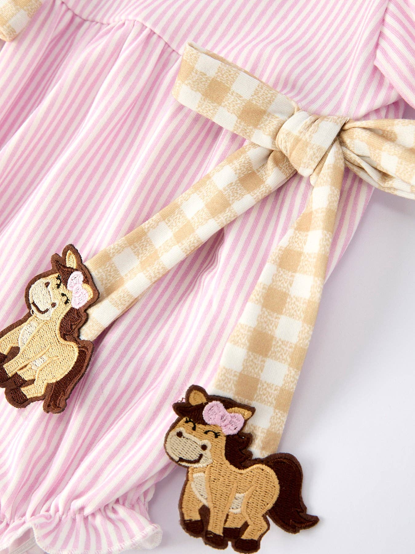 Rylee Faith Designs - Vendita all'ingrosso Tutina (senza piedini) - Neonati - Pagliaccetto per bambine con cavallo da fattoria – Quadri rosa7