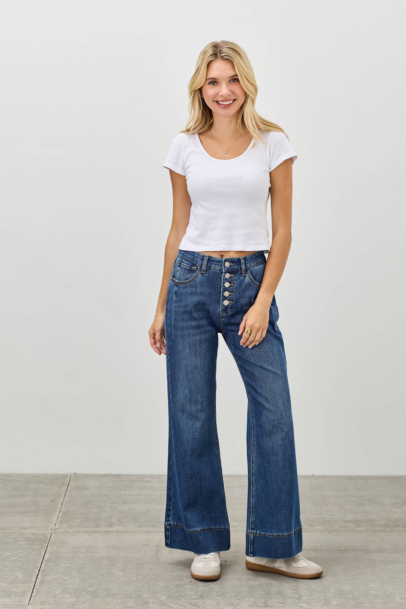 SAIGE DENIM – Engroshandel Jeans - Dame – P8151D-HØJ TALJE FLARE MED KNAPGYLPE13