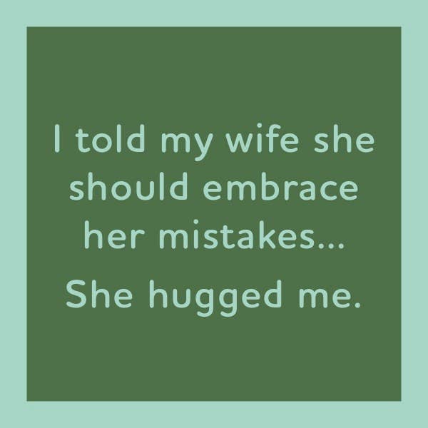 Drinks on Me – Base de copos por atacado – PORTA-COPOS Ela Abraçou-me | Presente Engraçado para Festa | Decoração de Bar em Casa1