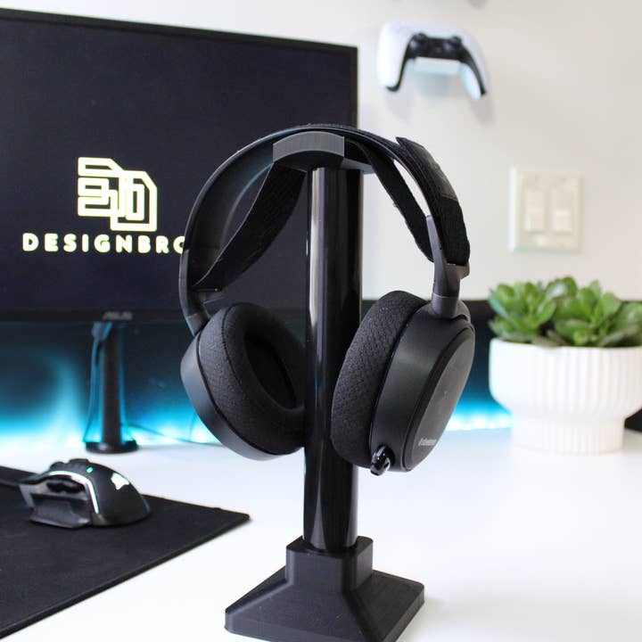 Universal Headset Stand for wholesale by 3D Design Bros