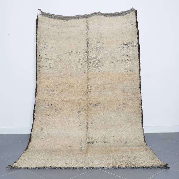 Unik handgjord marockansk elfenbensullmatta – Berberstycke för wholesale av MUSMUSRUGS