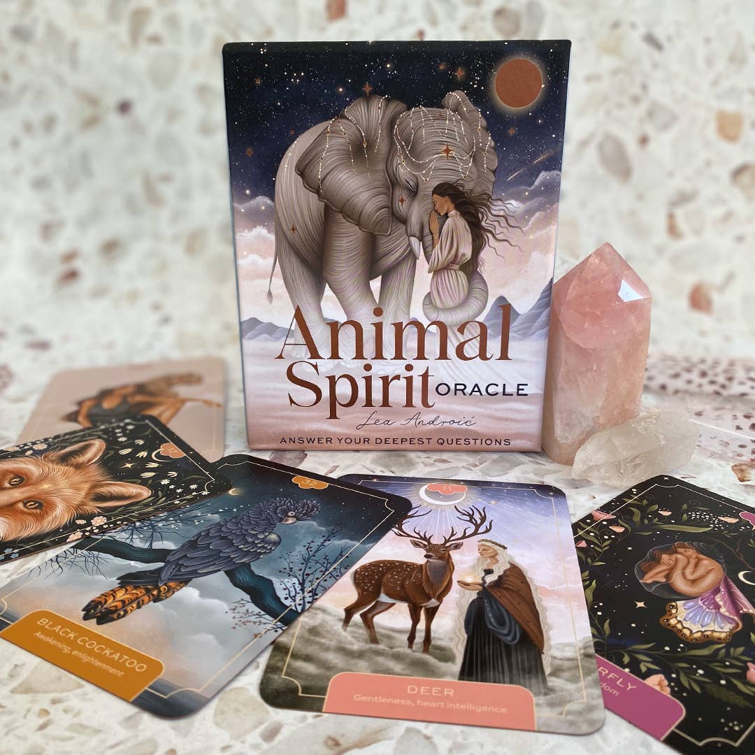 Simon & Schuster - Wholesale Tarot Cards - Animal Spirit Oracle by Lea  Androic12