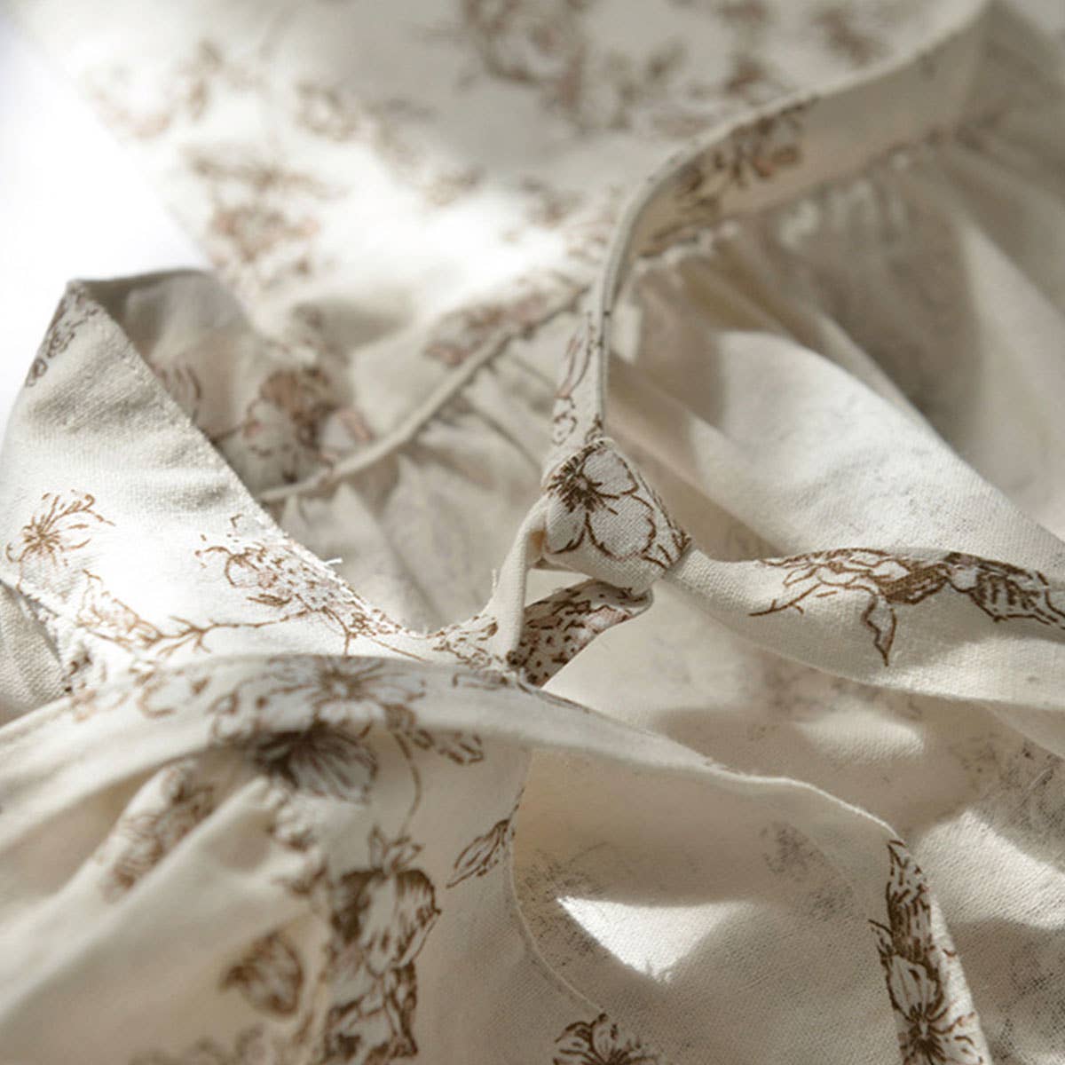 ACCITY - Wholesale Apron - Extended Floral Print Linen Aprons with pockets_CWMM33043