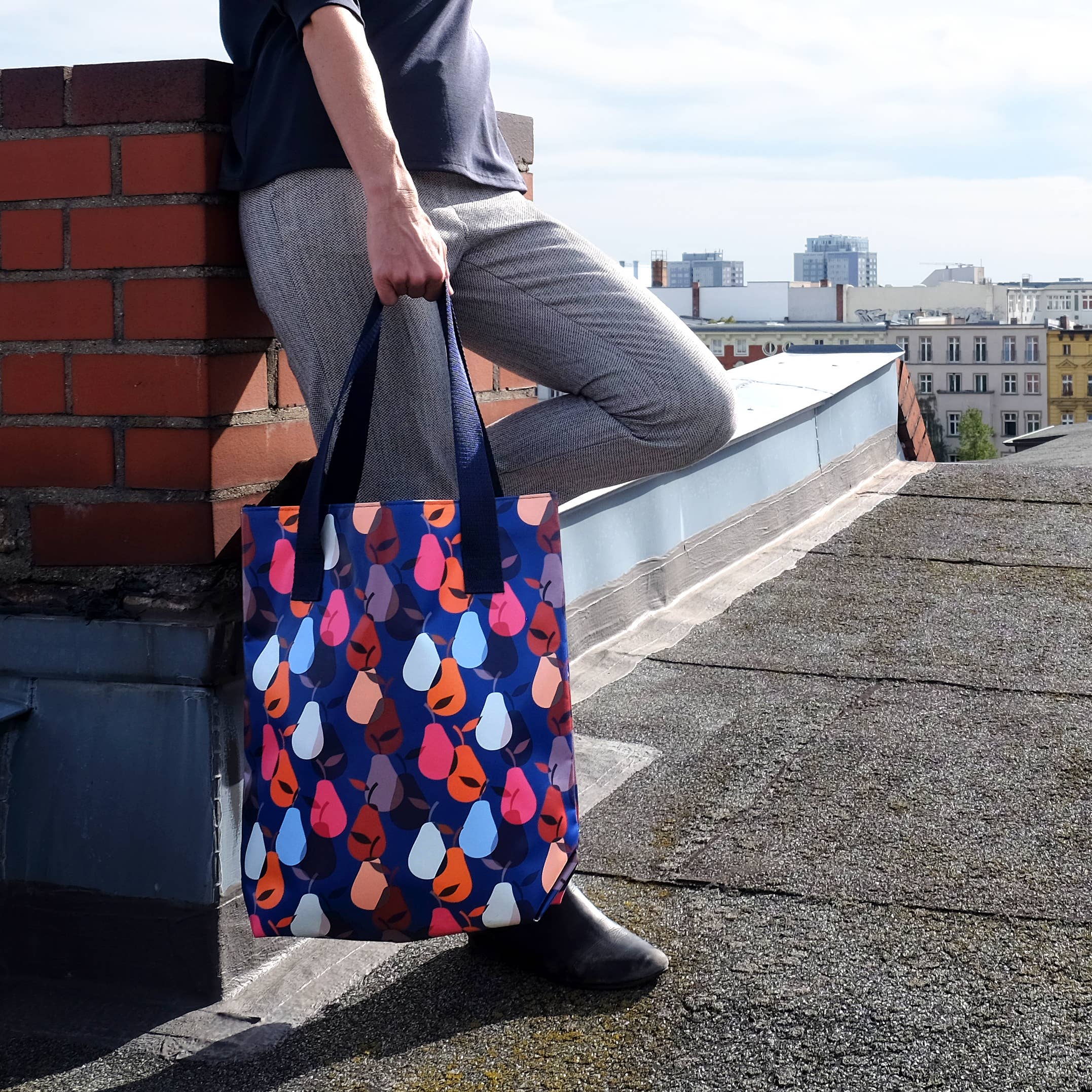 Ikuri - Wholesale Grocery/Shopping Bag - Shopper bag made of tarpaulin - Tote bag Peras blue4