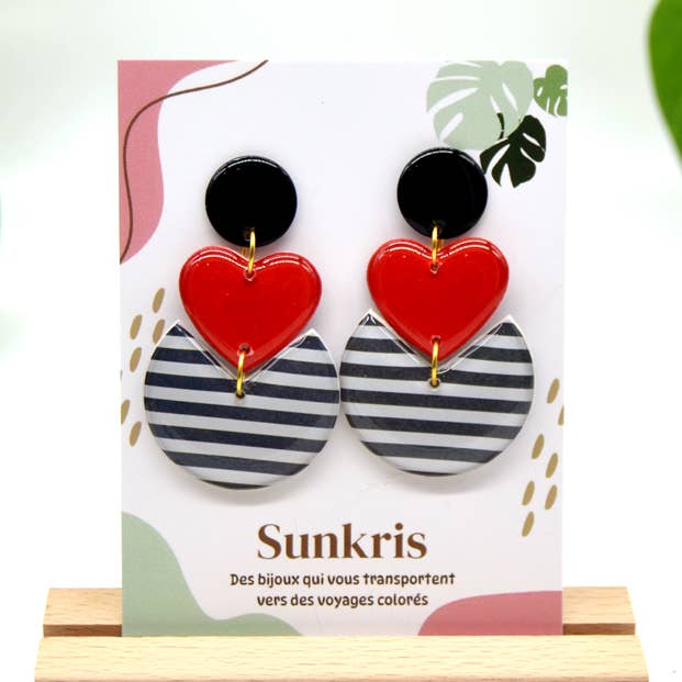 Håndlavede øreringe med hjerte og striber for engroshandel hos SUNKRIS