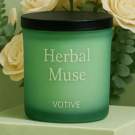 Bougie Non-Toxique Lavande Vanille - Muse Herbacée pour la vente par Votive