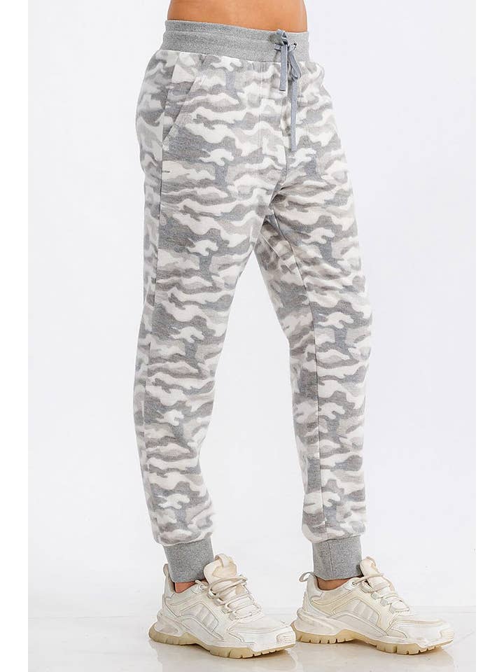 ROUSSEAU - Wholesale Pants - Women's - ELASTIC WAIST FRONT POCKET CAMO FLEECE SWEATPANTS6