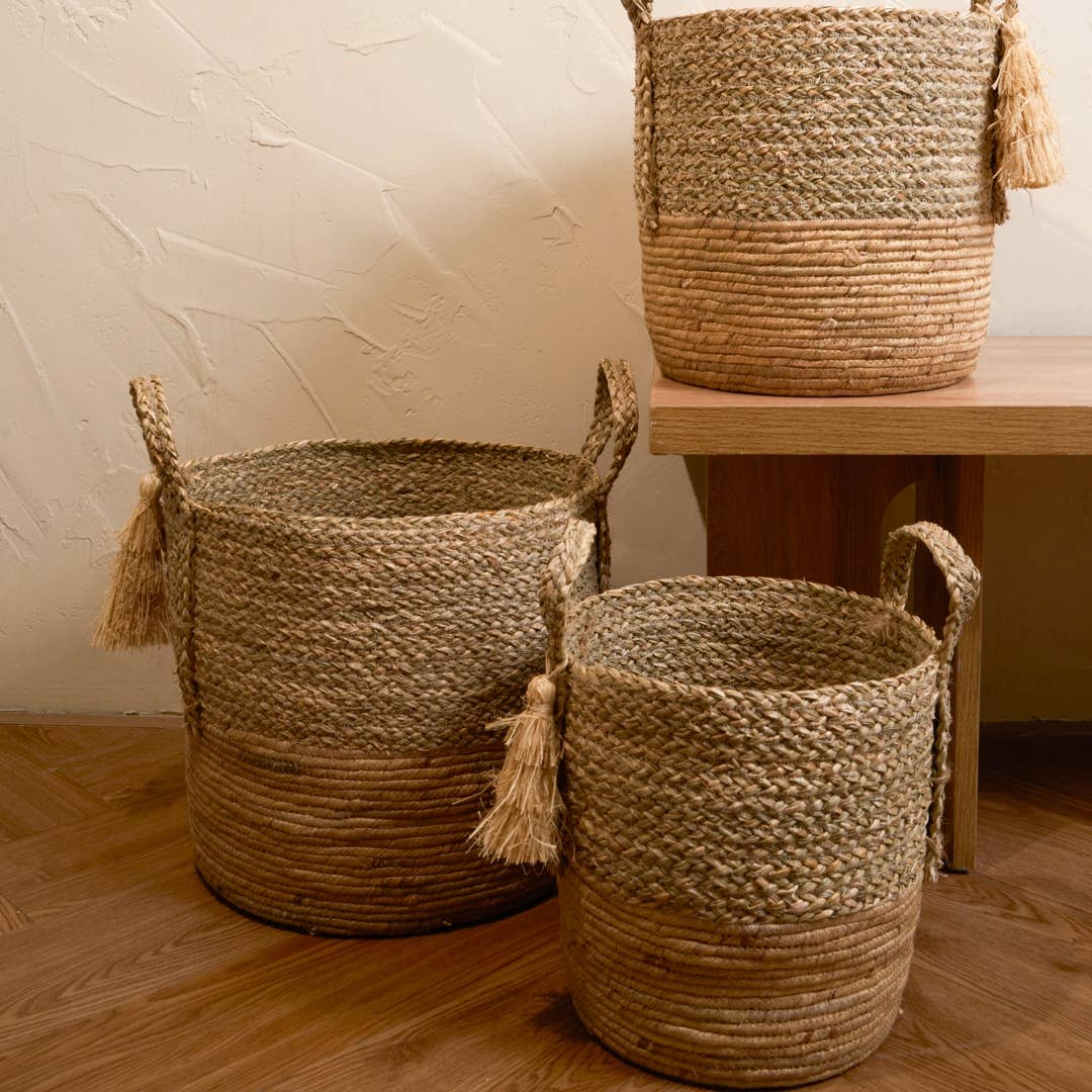 Natural Artisan Home - Wholesale Basket - Attractive Coastal Charm Tassel Basket1