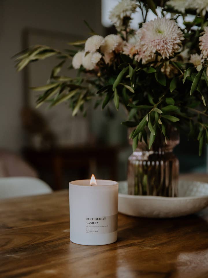 Buttercream Vanilla Scented Candle for wholesale by Lumiere Chandlery