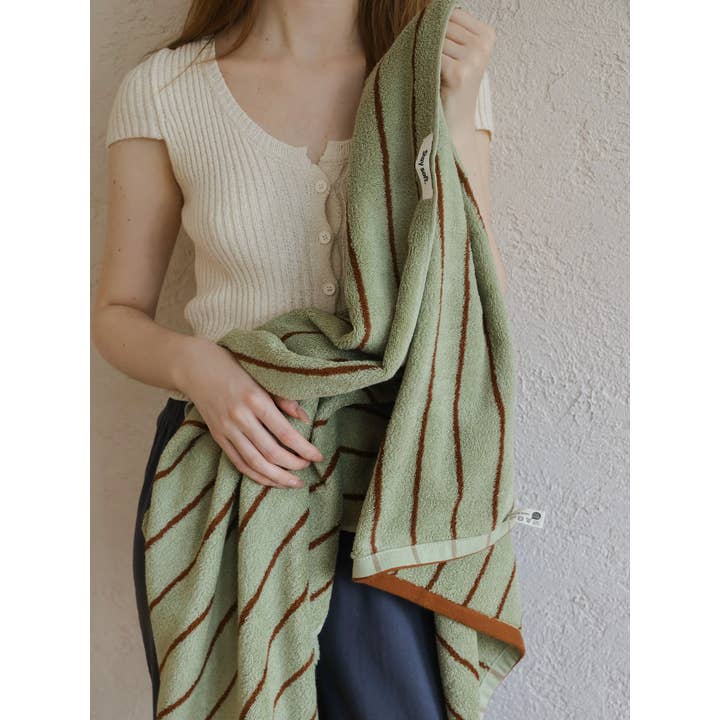 INSPECIAL HOME - Wholesale Bath Towel - 100% Cotton Retro Earthy-tone Pinstripe Soft Plush Towel 8