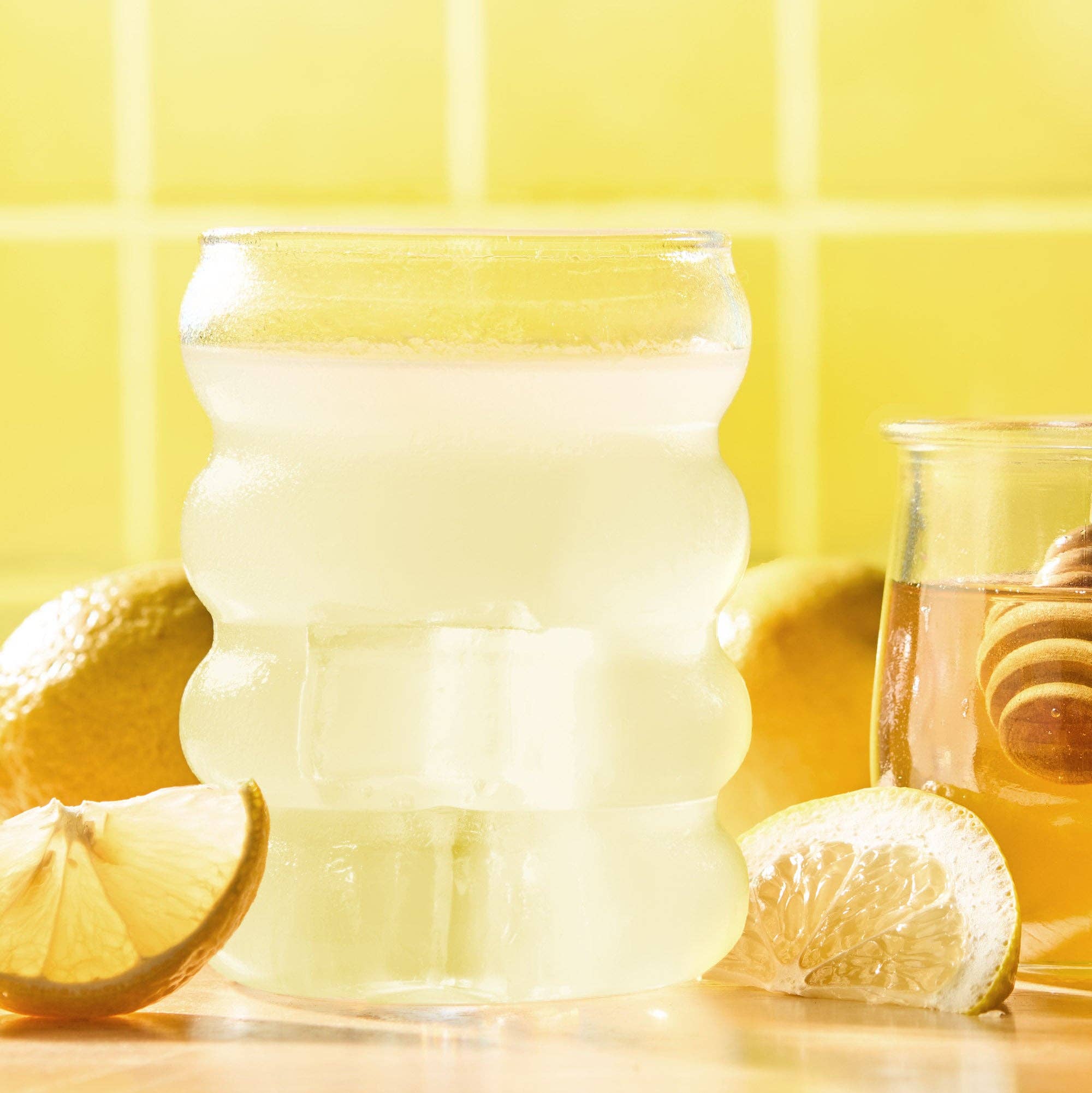 Me & the Bees Lemonade - Wholesale Fruit Juice - Classic Lemonade (12 count case)3