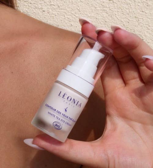 Léonia Paris - Wholesale Eye Cream/Gel - SMOOTHING & REMODELING EYE CONTOUR TREATMENT1