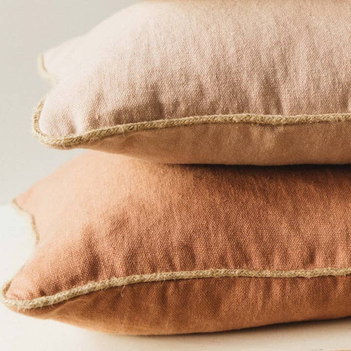 Gabrielle Paris - Wholesale Throw/Decorative Pillow - Salvador Uni Linen Cushion