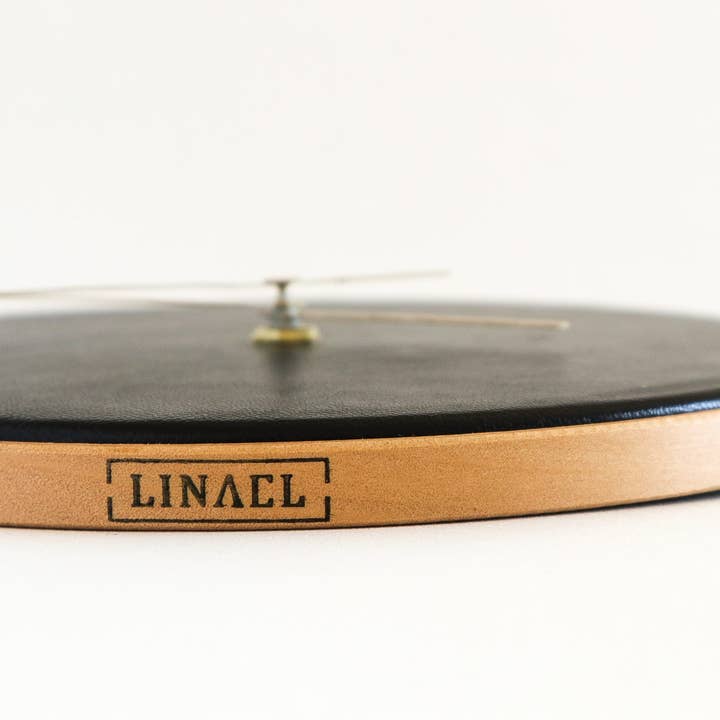 Linael – wholesale Väggklocka – LÄDER VÄGGKLOCKA — STOR STORLEK — SVART
