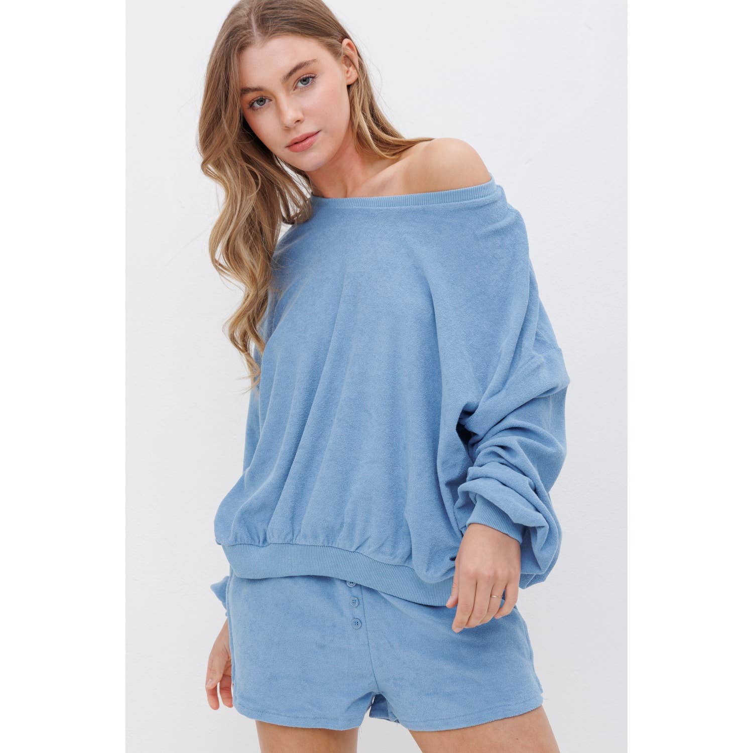 Sweet Generis - Wholesale Lounge set – Women's - TOWEL FABRIC SWEATSHIRT AND SHORTS SET10