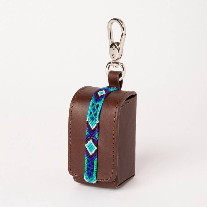 Porte-sac à crottes Tulum pour la vente par Paw It Up