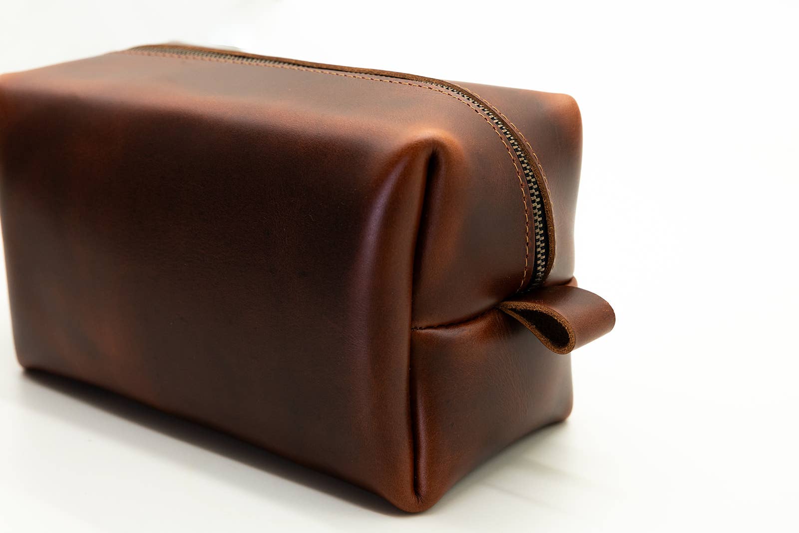 Lindy Leather - Wholesale Toiletry Bag - Men's - Dopp Kit - The Gentleman's Travel Kit10