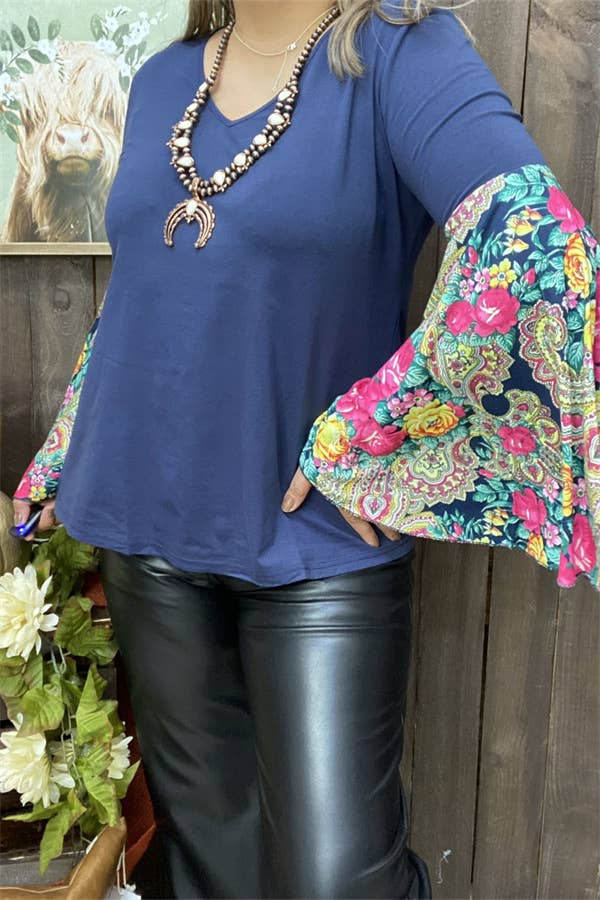 luluclothes - Wholesale Blouse - Women's - GJQ12917 Blue women blouse w/floral printed bell long sleeve2