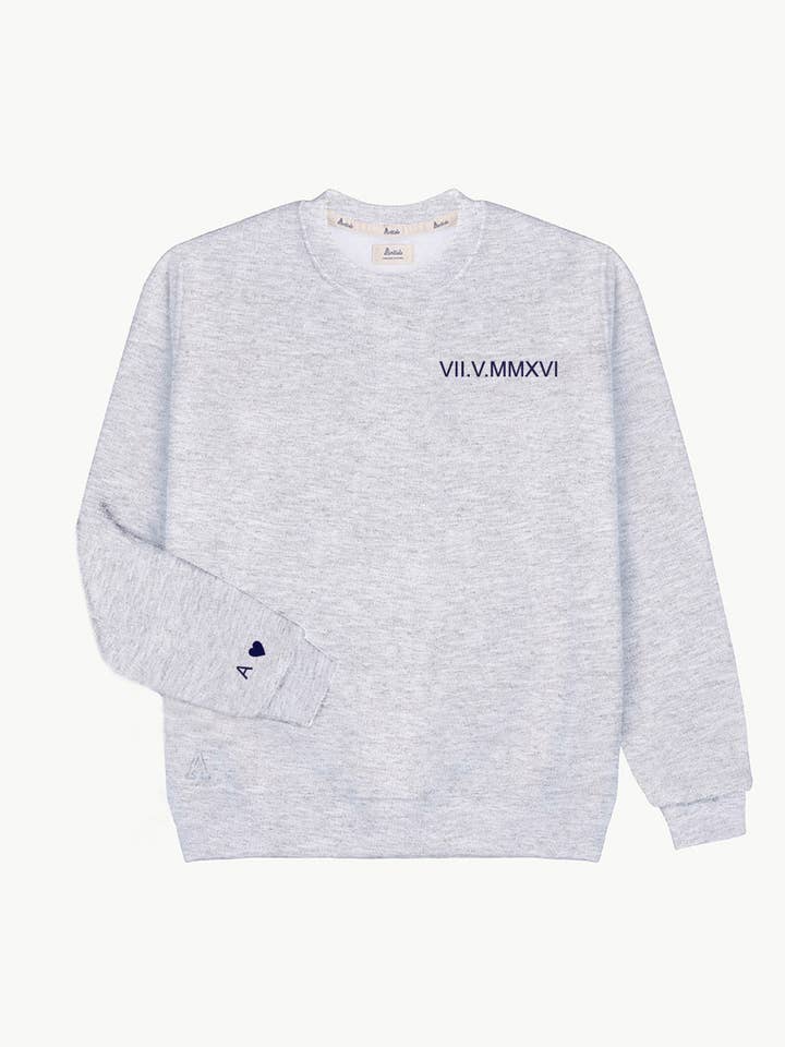 SWEAT GRIS | DOUBLE BRODERIE pour la vente par Anitials